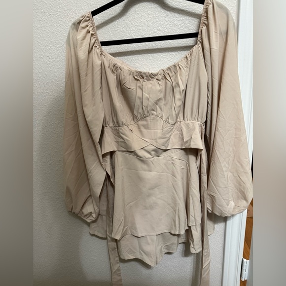 Creme Rhomper - Picture 2 of 3